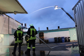 Übung der Freiwilligen Feuerwehr bei der Richard Wöhr GmbH - 1