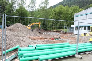 25.05.2016 Construction work on the parking area in front of the building continues